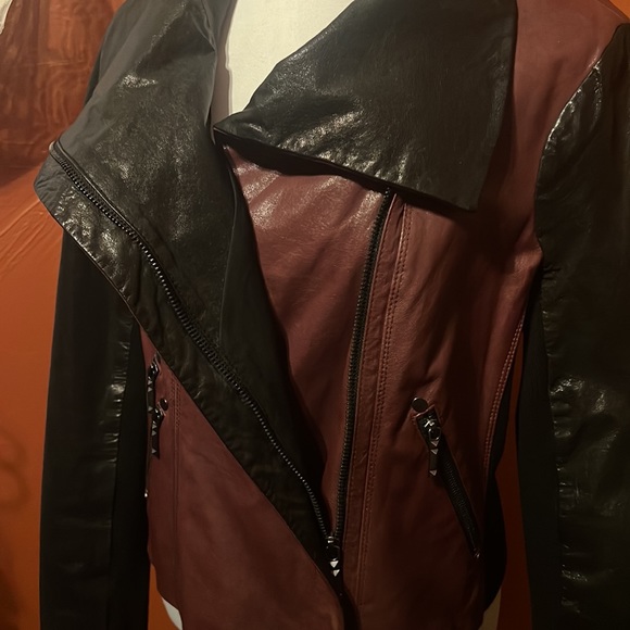 BCBG MAXAZRIA MOTO LEATHER JACKET ……028 - Picture 6 of 16